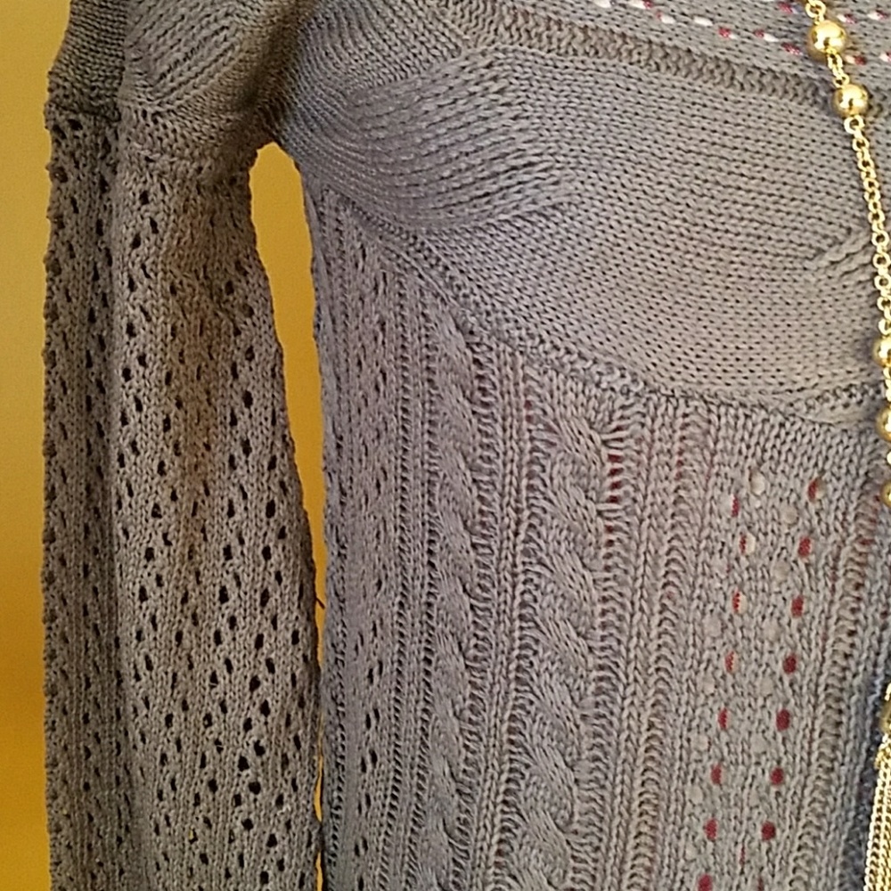 LAST ONE!! Chunky Cable Knit Sweater - Picture 3 of 4